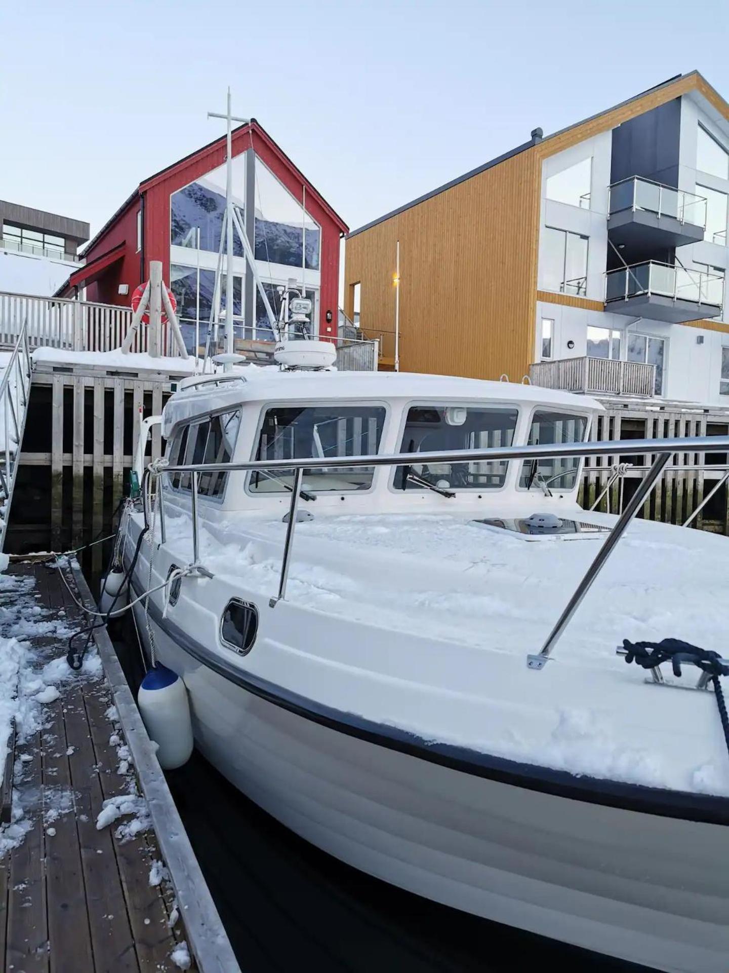 Spektakulær rorbu i autentiske omgivelser Ballstad Eksteriør billede