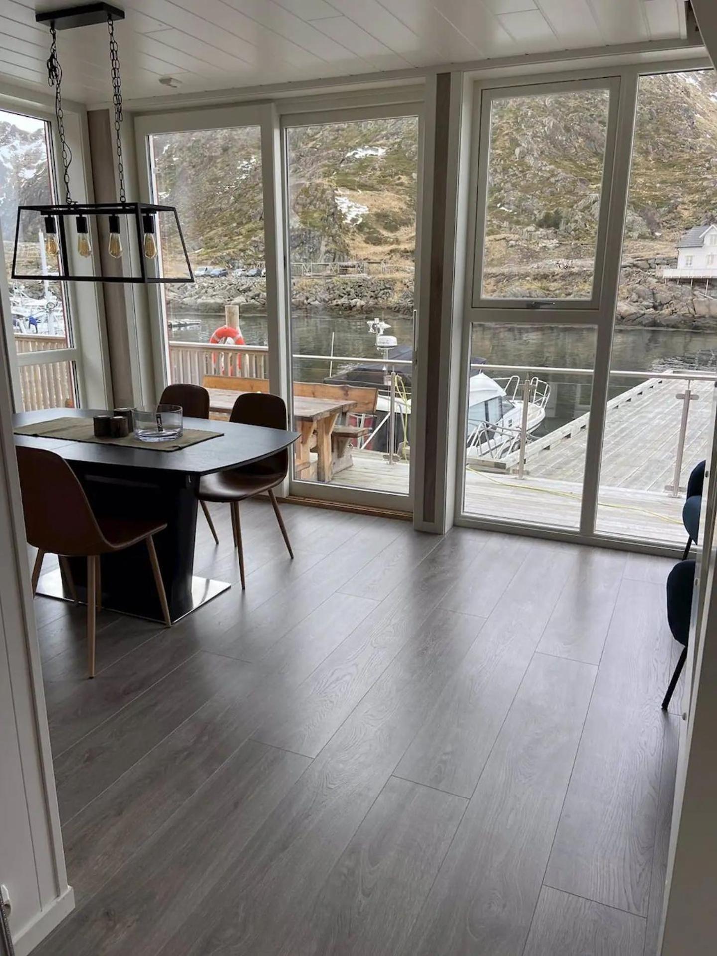 Spektakulær rorbu i autentiske omgivelser Ballstad Eksteriør billede